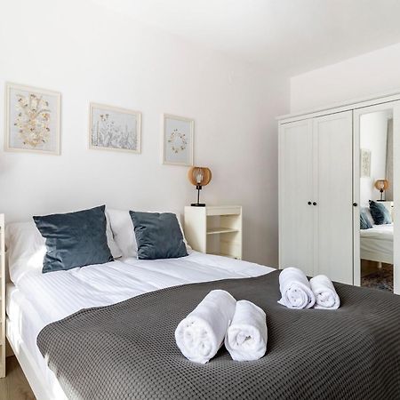 Wonderful 2- Bedroom Apartment With Soul Wwa70 Warschau Exterior foto