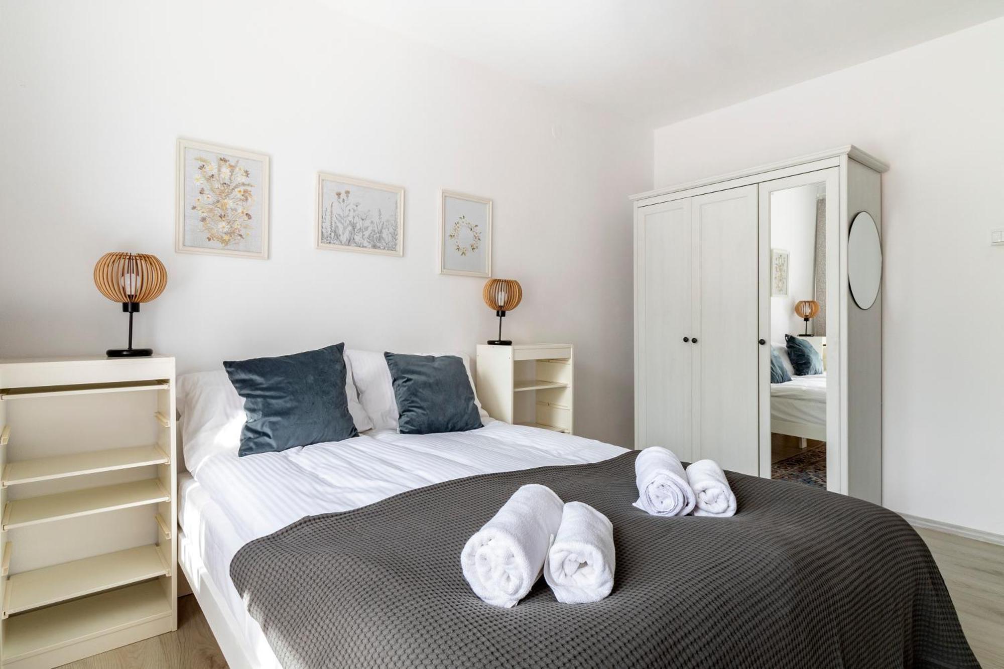 Wonderful 2- Bedroom Apartment With Soul Wwa70 Warschau Exterior foto